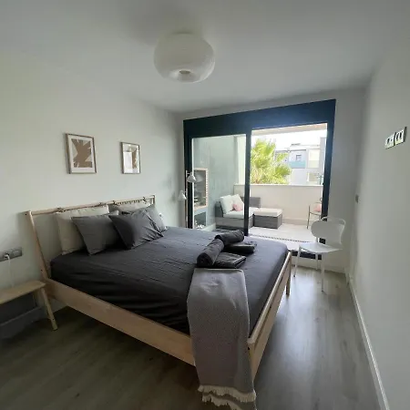 Herman House * Caleta De Velez